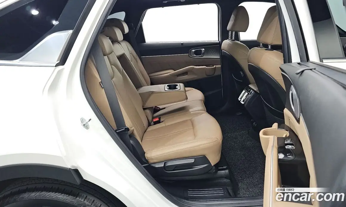 Kia Sorento 2024 1.6 автомат (гидро), фото 17 Kia Sorento 2024 1.6 автомат (гидро), фото 17