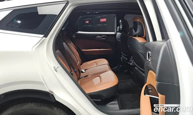 Kia Sportage 2023 2.0 автомат (гидро), миниатюра 11