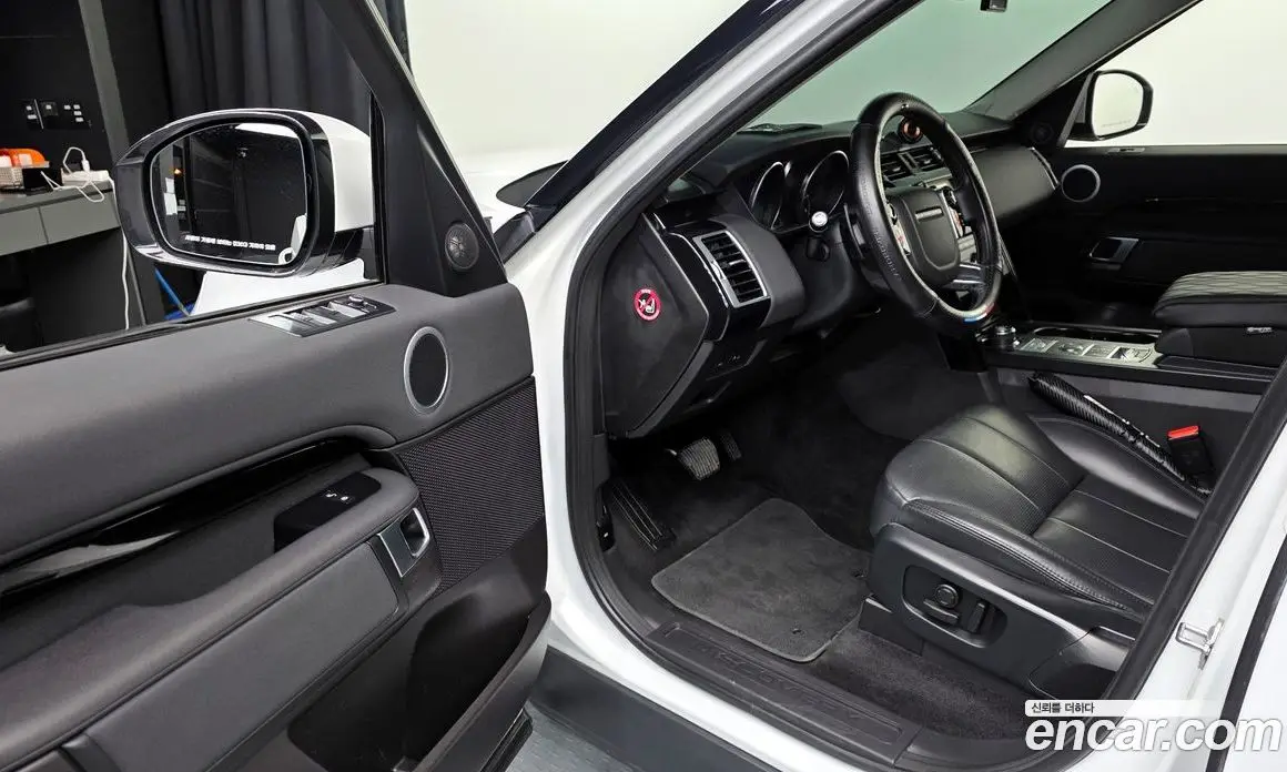 Land Rover Discovery 2019 3.0 автомат (гидро), фото 10 Land Rover Discovery 2019 3.0 автомат (гидро), фото 10