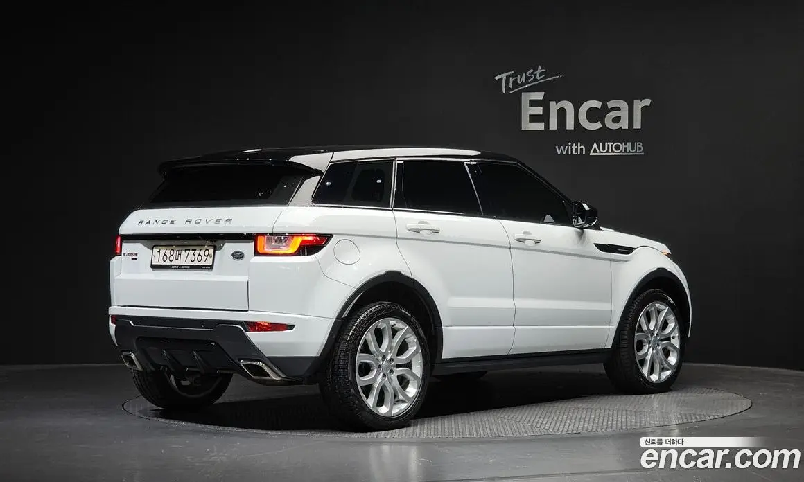 Land Rover Range Rover Evoque 2017 2.0 автомат (гидро), фото 2 Land Rover Range Rover Evoque 2017 2.0 автомат (гидро), фото 2
