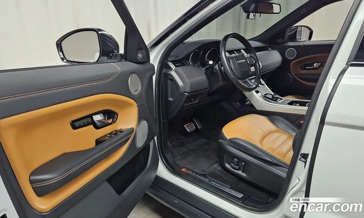 Land Rover Range Rover Evoque 2017 2.0 автомат (гидро), фото 13 Land Rover Range Rover Evoque 2017 2.0 автомат (гидро), фото 13
