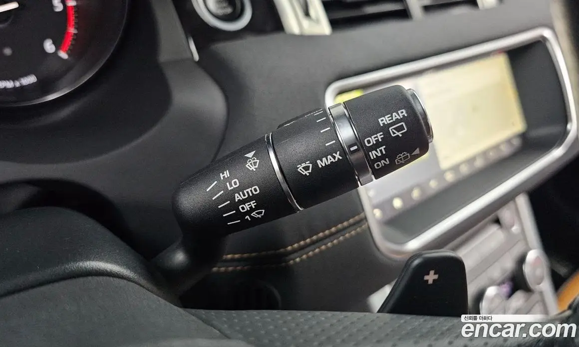 Land Rover Range Rover Evoque 2017 2.0 автомат (гидро), фото 30 Land Rover Range Rover Evoque 2017 2.0 автомат (гидро), фото 30