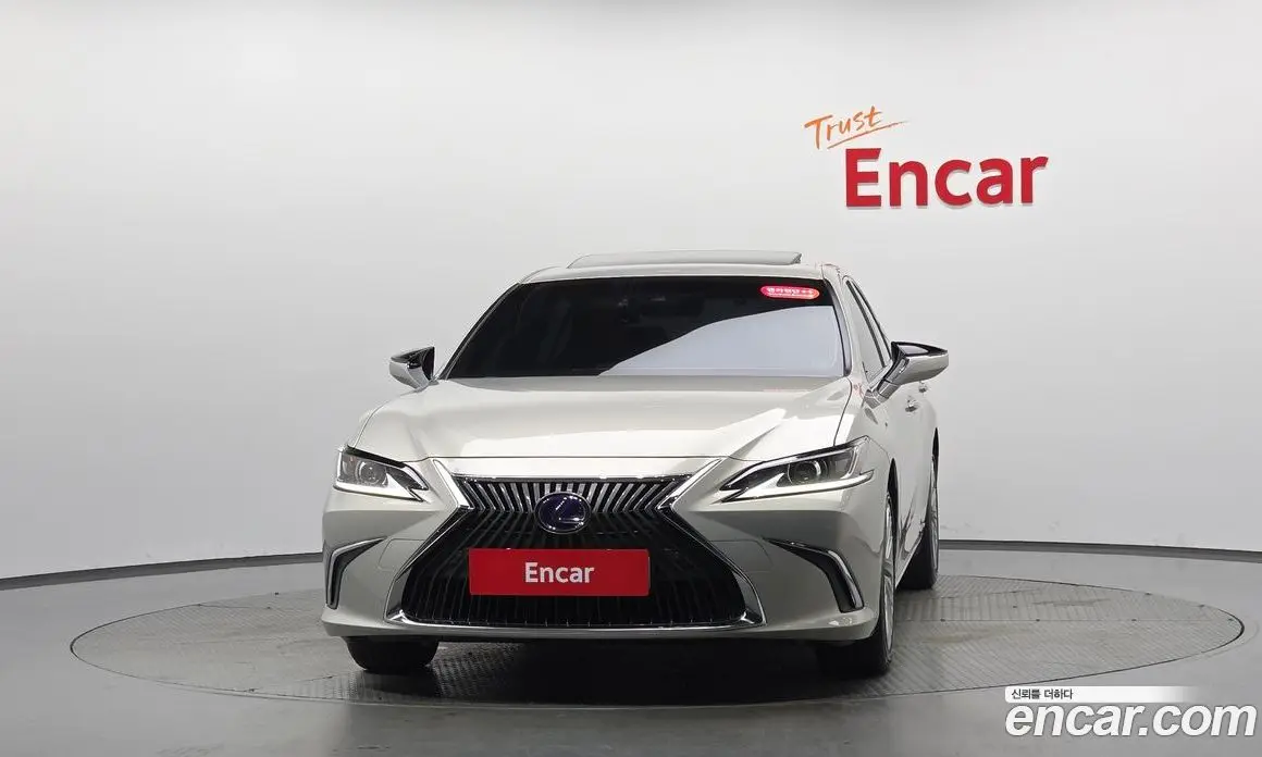Lexus ES 2020 2.5 автомат (гидро), фото 2 Lexus ES 2020 2.5 автомат (гидро), фото 2