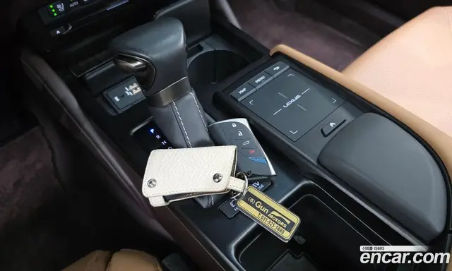 Lexus ES 2020 2.5 автомат (гидро), миниатюра 11 Lexus ES 2020 2.5 автомат (гидро), миниатюра 11