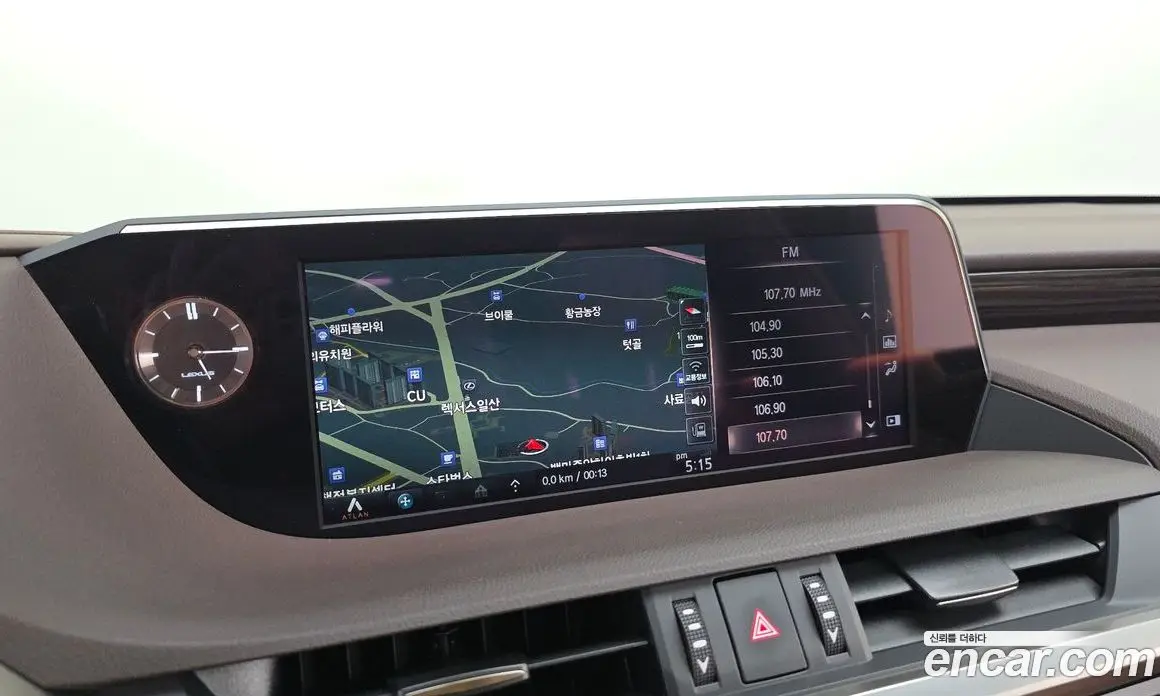 Lexus ES 2020 2.5 автомат (гидро), фото 20 Lexus ES 2020 2.5 автомат (гидро), фото 20