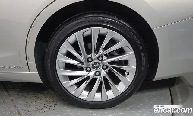 Lexus ES 2020 2.5 автомат (гидро), миниатюра 6 Lexus ES 2020 2.5 автомат (гидро), миниатюра 6