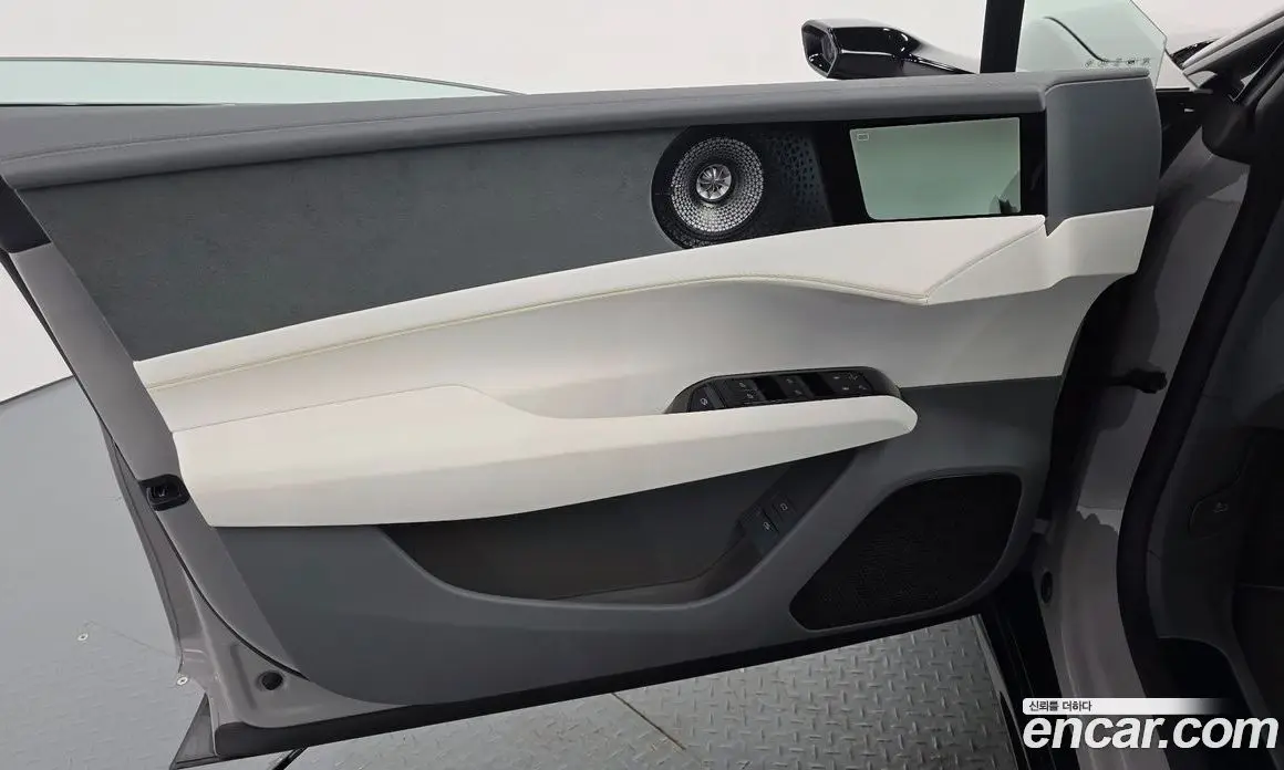 Lotus Emeya 2024 0.1 автомат (гидро), фото 14