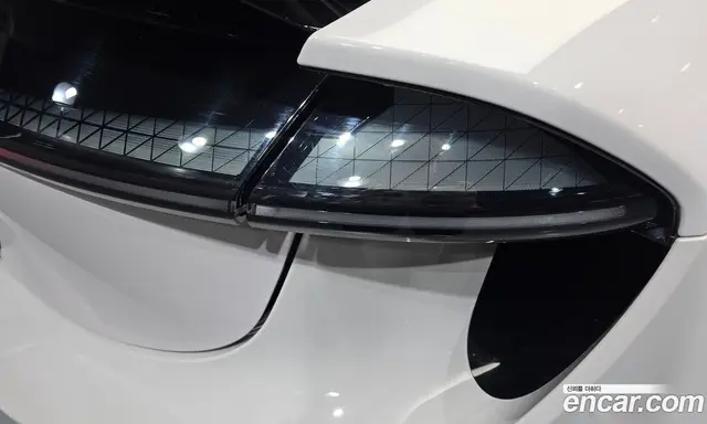 Lotus Emeya 2024 0.1 автомат (гидро), миниатюра 9
