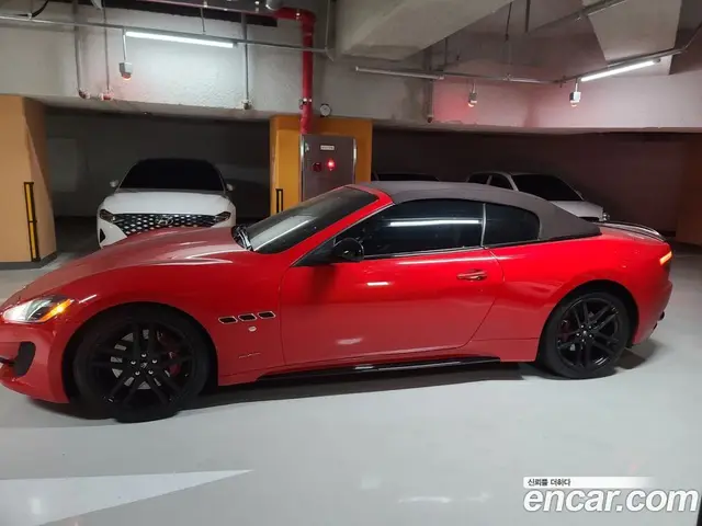 Maserati Gran Cabrio 2014 4.7 автомат (гидро), миниатюра 11 Maserati Gran Cabrio 2014 4.7 автомат (гидро), миниатюра 11
