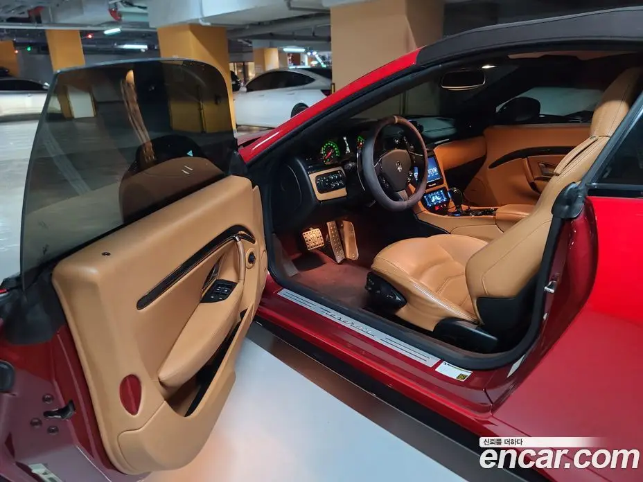 Maserati Gran Cabrio 2014 4.7 автомат (гидро), фото 13 Maserati Gran Cabrio 2014 4.7 автомат (гидро), фото 13