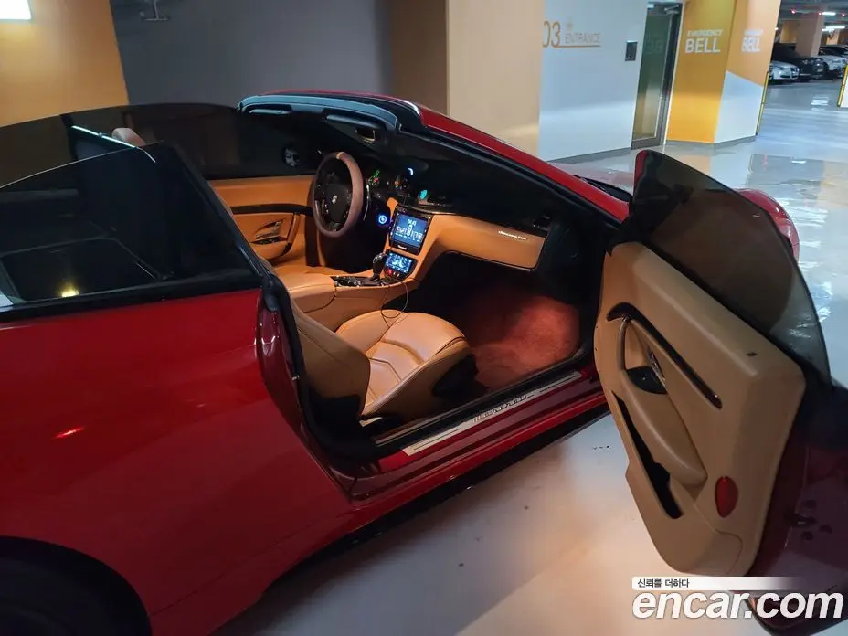 Maserati Gran Cabrio 2014 4.7 автомат (гидро), фото 14 Maserati Gran Cabrio 2014 4.7 автомат (гидро), фото 14