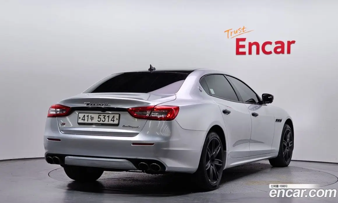 Maserati Quattroporte 2016 3.0 автомат (гидро), фото 2 Maserati Quattroporte 2016 3.0 автомат (гидро), фото 2