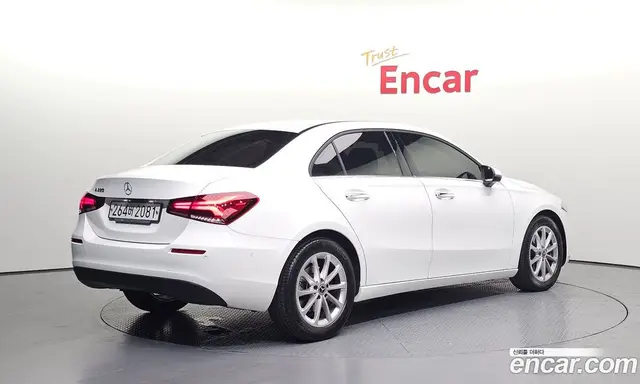 Mercedes-Benz A-Class 2020 2.0 автомат (гидро), миниатюра 2 Mercedes-Benz A-Class 2020 2.0 автомат (гидро), миниатюра 2