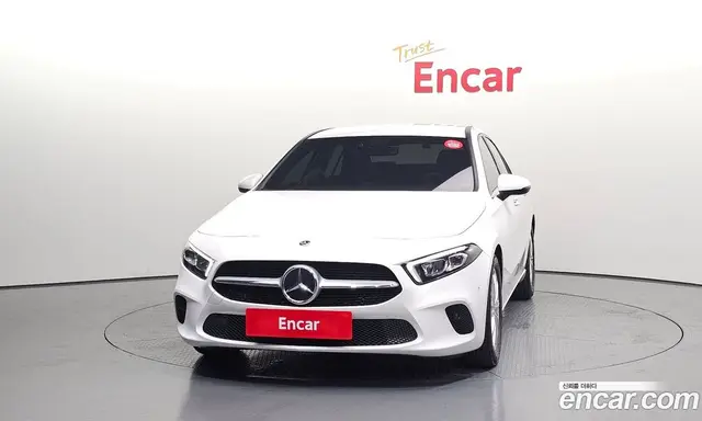 Mercedes-Benz A-Class 2020 2.0 автомат (гидро), миниатюра 3 Mercedes-Benz A-Class 2020 2.0 автомат (гидро), миниатюра 3