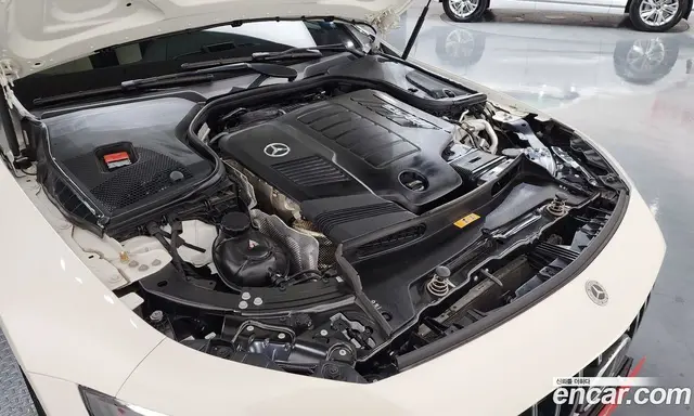 Mercedes-Benz AMG GT 2022 3.0 автомат (гидро), миниатюра 6