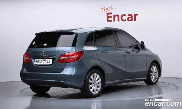 Mercedes-Benz B-Class 2013 1.8 автомат (гидро), миниатюра 2 Mercedes-Benz B-Class 2013 1.8 автомат (гидро), миниатюра 2