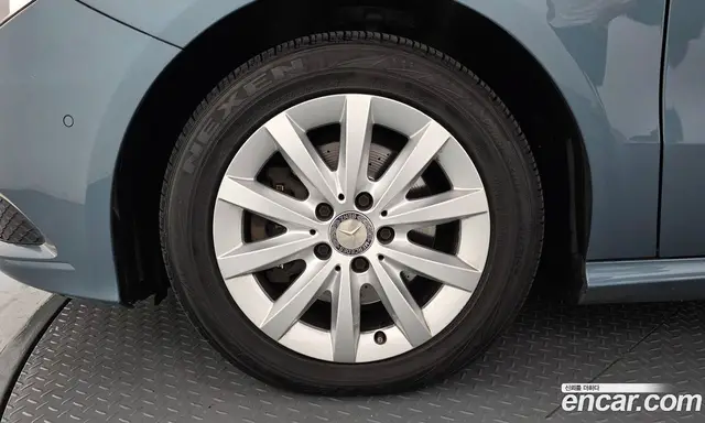 Mercedes-Benz B-Class 2013 1.8 автомат (гидро), миниатюра 5 Mercedes-Benz B-Class 2013 1.8 автомат (гидро), миниатюра 5