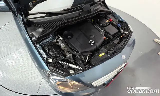 Mercedes-Benz B-Class 2013 1.8 автомат (гидро), миниатюра 6 Mercedes-Benz B-Class 2013 1.8 автомат (гидро), миниатюра 6