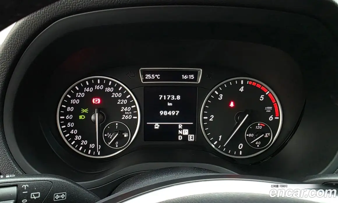 Mercedes-Benz B-Class 2013 1.8 автомат (гидро), фото 8 Mercedes-Benz B-Class 2013 1.8 автомат (гидро), фото 8