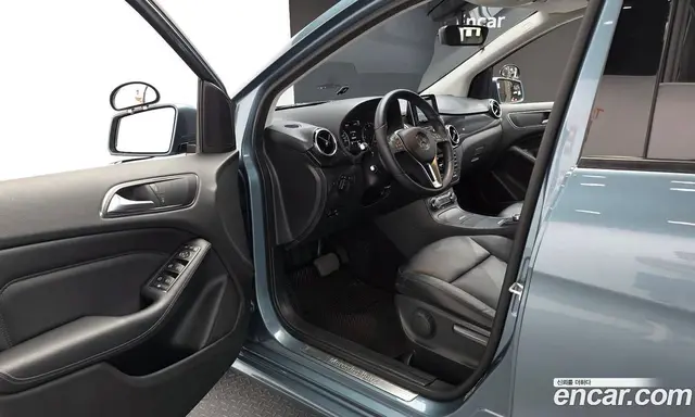 Mercedes-Benz B-Class 2013 1.8 автомат (гидро), миниатюра 10 Mercedes-Benz B-Class 2013 1.8 автомат (гидро), миниатюра 10