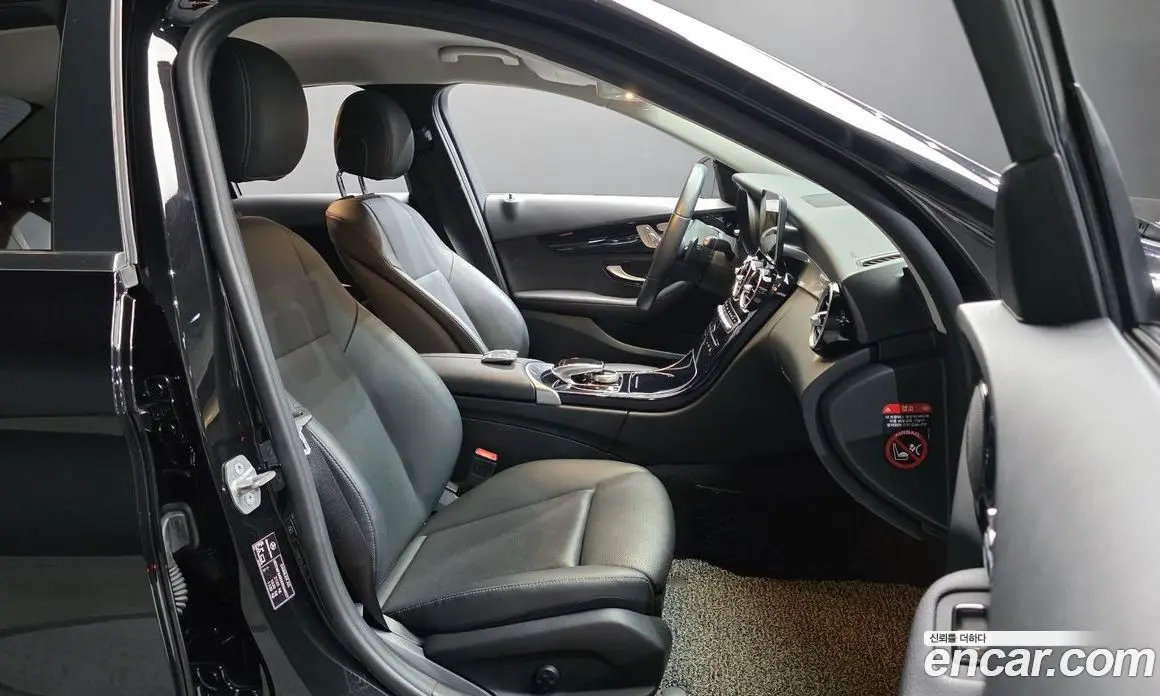 Mercedes-Benz C-Class 2019 2.0 автомат (гидро), фото 16