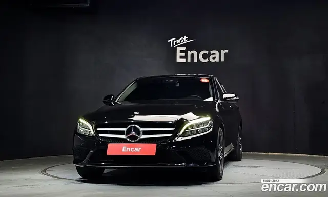 Mercedes-Benz C-Class 2019 2.0 автомат (гидро), миниатюра 3
