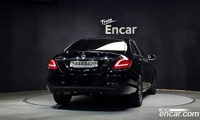 Mercedes-Benz C-Class 2019 2.0 автомат (гидро), миниатюра 4