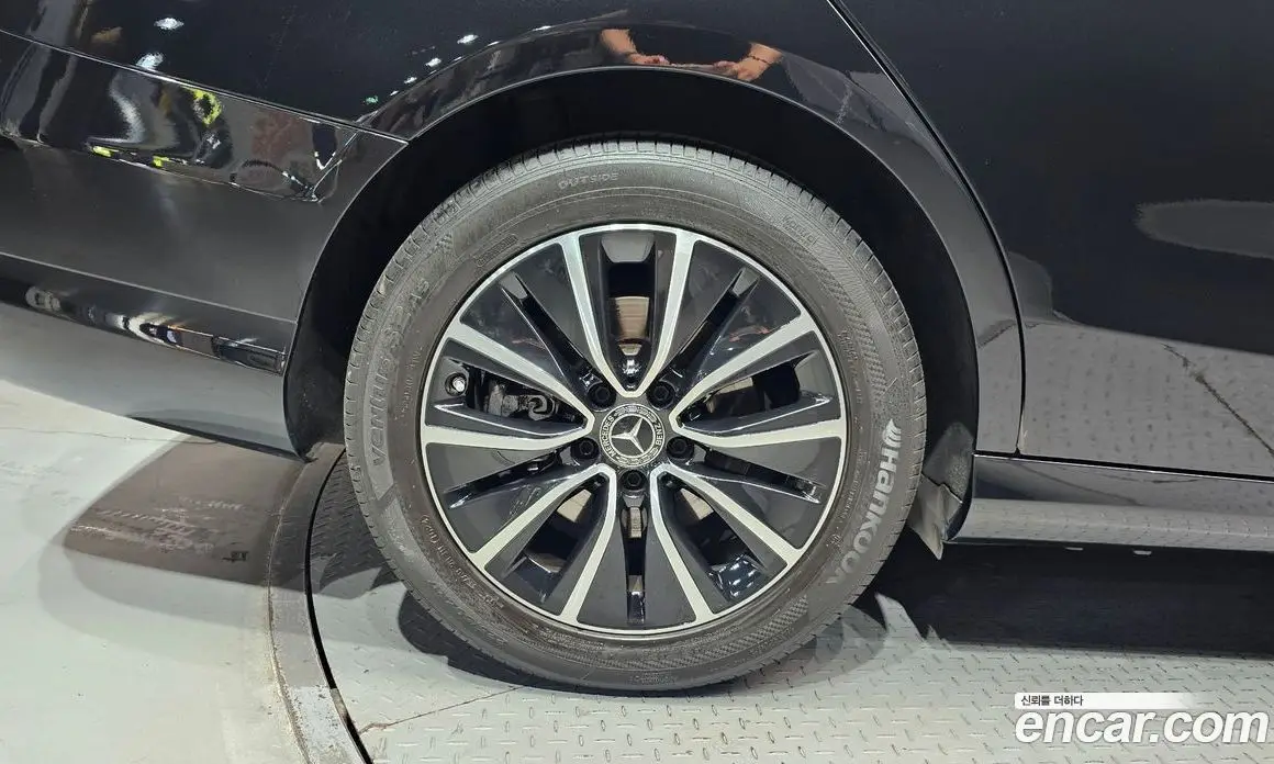 Mercedes-Benz C-Class 2019 2.0 автомат (гидро), фото 5