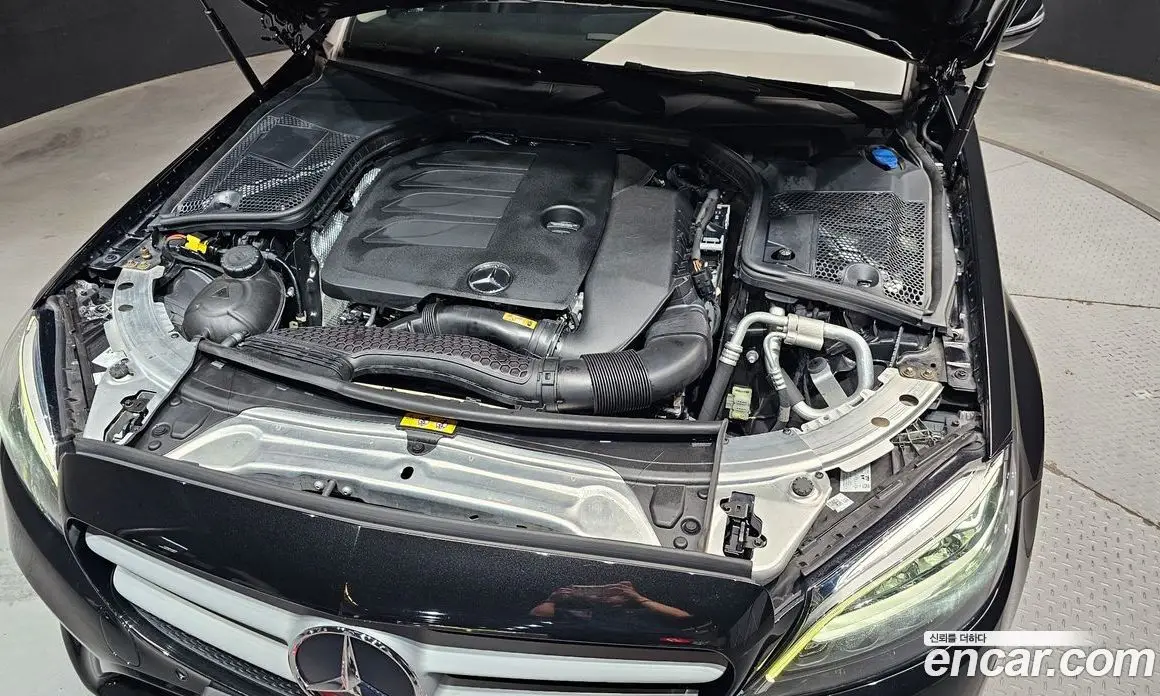 Mercedes-Benz C-Class 2019 2.0 автомат (гидро), фото 6