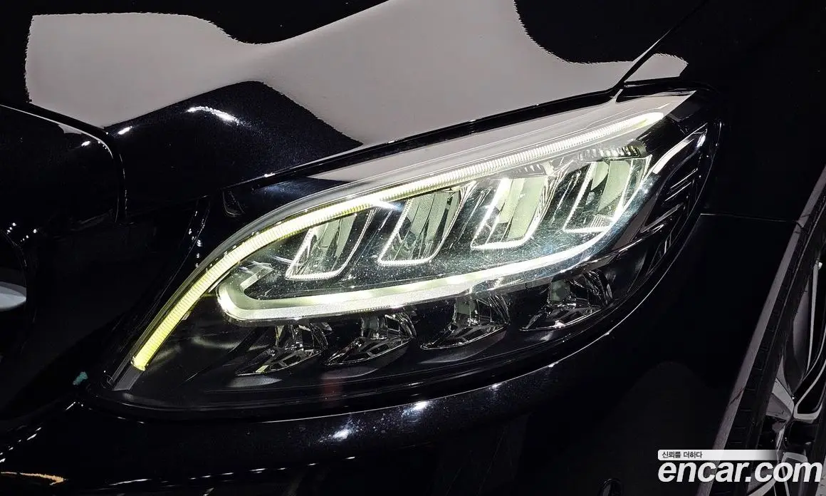 Mercedes-Benz C-Class 2019 2.0 автомат (гидро), фото 8