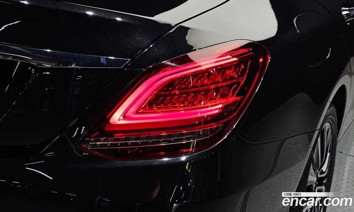 Mercedes-Benz C-Class 2019 2.0 автомат (гидро), фото 9
