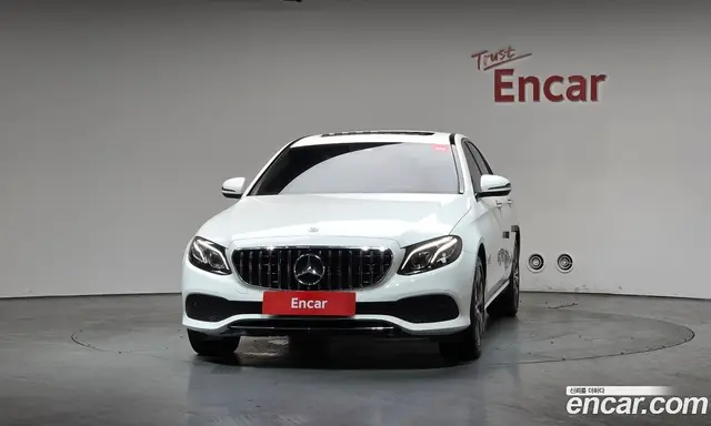 Mercedes-Benz E-Class 2020 1.9 автомат (гидро), миниатюра 3