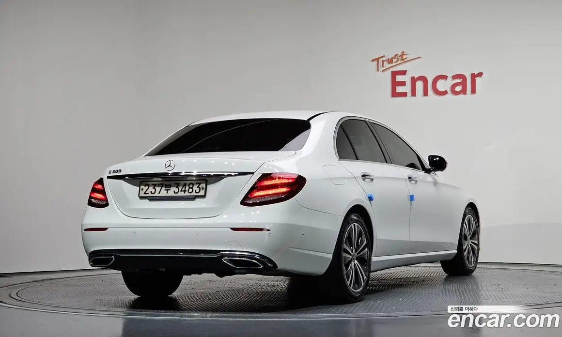 Mercedes-Benz E-Class 2020 2.0 автомат (гидро), фото 2 Mercedes-Benz E-Class 2020 2.0 автомат (гидро), фото 2