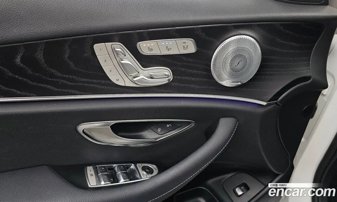 Mercedes-Benz E-Class 2020 2.0 автомат (гидро), фото 25 Mercedes-Benz E-Class 2020 2.0 автомат (гидро), фото 25