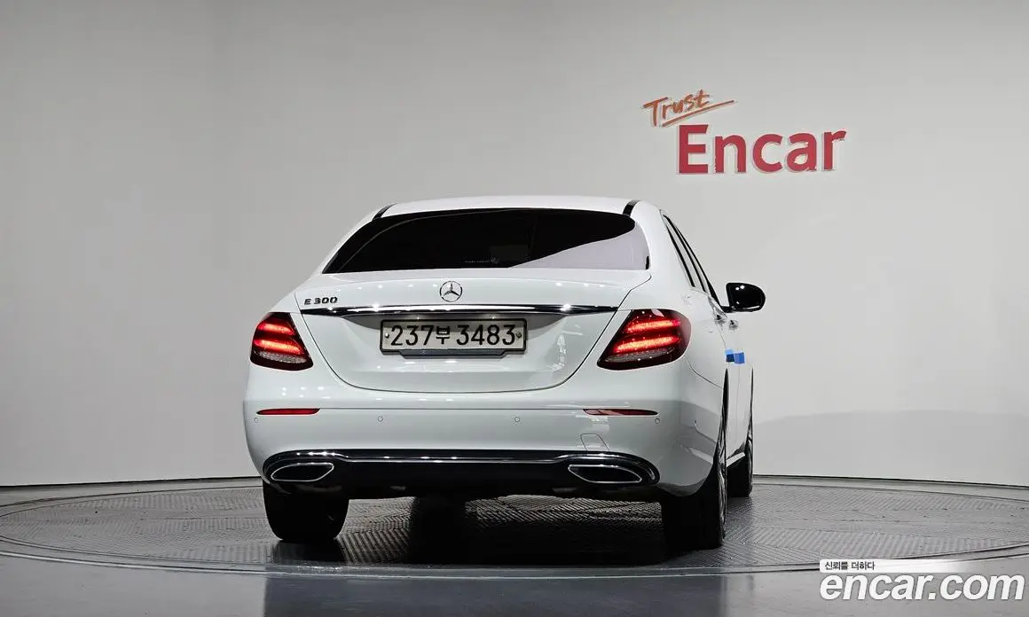 Mercedes-Benz E-Class 2020 2.0 автомат (гидро), фото 4 Mercedes-Benz E-Class 2020 2.0 автомат (гидро), фото 4