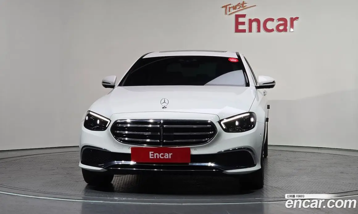 Mercedes-Benz E-Class 2022 2.0 автомат (гидро), фото 3