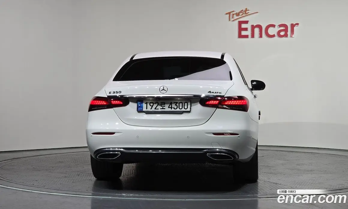 Mercedes-Benz E-Class 2022 2.0 автомат (гидро), фото 4