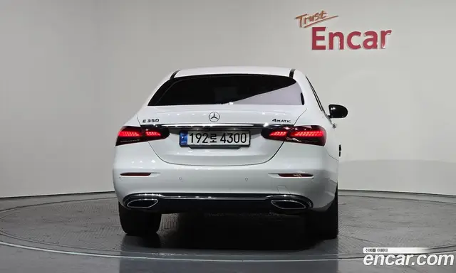 Mercedes-Benz E-Class 2022 2.0 автомат (гидро), миниатюра 4