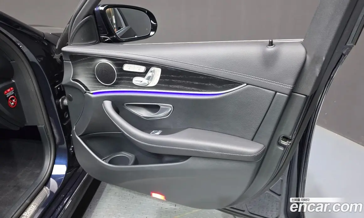 Mercedes-Benz E-Class 2022 2.0 автомат (гидро), фото 14 Mercedes-Benz E-Class 2022 2.0 автомат (гидро), фото 14
