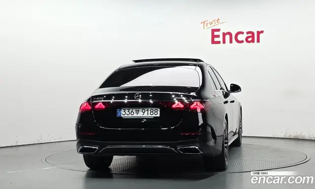 Mercedes-Benz E-Class 2024 2.0 автомат (гидро), миниатюра 4 Mercedes-Benz E-Class 2024 2.0 автомат (гидро), миниатюра 4