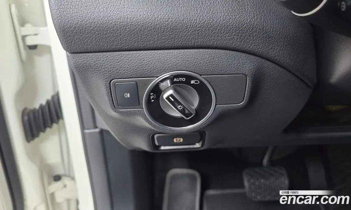 Mercedes-Benz GLA-Class 2018 2.0 автомат (гидро), фото 26