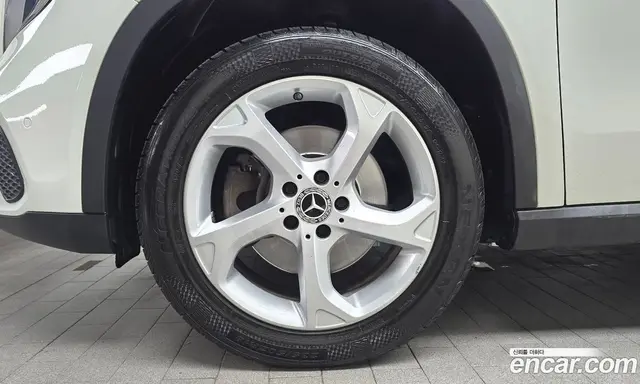 Mercedes-Benz GLA-Class 2018 2.0 автомат (гидро), миниатюра 5
