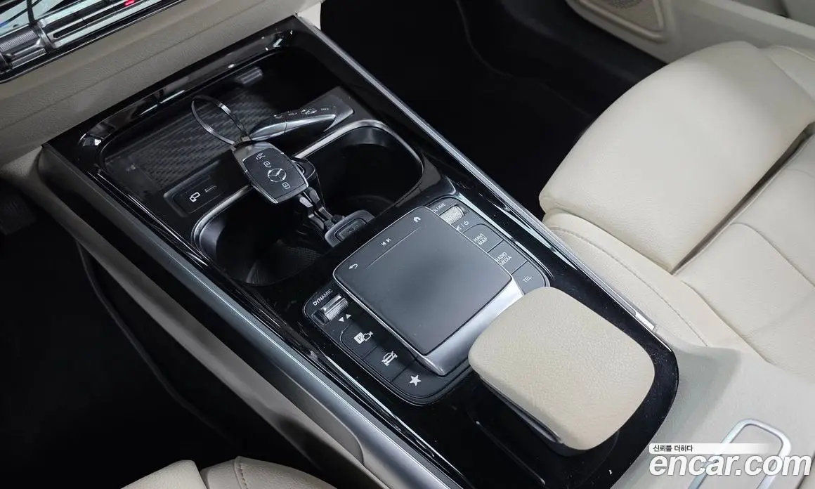 Mercedes-Benz GLB-Class 2021 2.0 автомат (гидро), фото 12