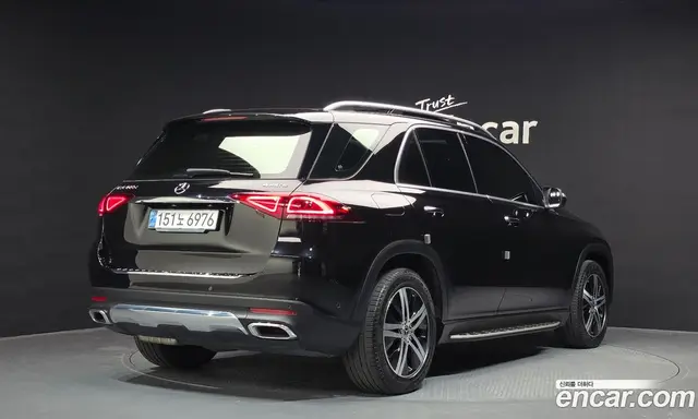 Mercedes-Benz GLE-Class 2020 1.9 автомат (гидро), миниатюра 2