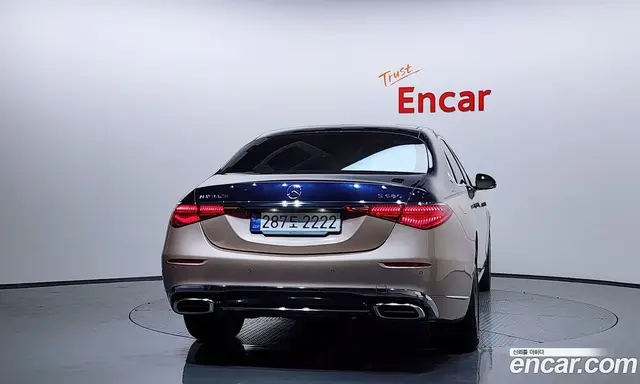Mercedes-Benz S-Class 2023 6.0 автомат (гидро), миниатюра 4