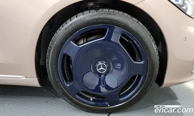Mercedes-Benz S-Class 2023 6.0 автомат (гидро), миниатюра 5