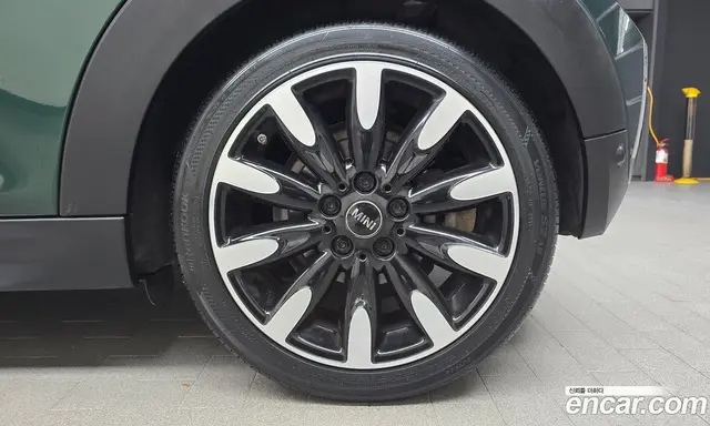 Mini Cooper 2019 1.5 автомат (гидро), миниатюра 7