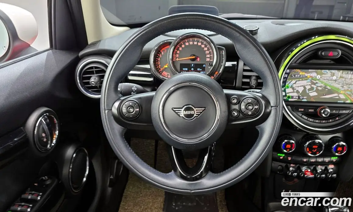 Mini Cooper 2020 1.5 автомат (гидро), фото 14