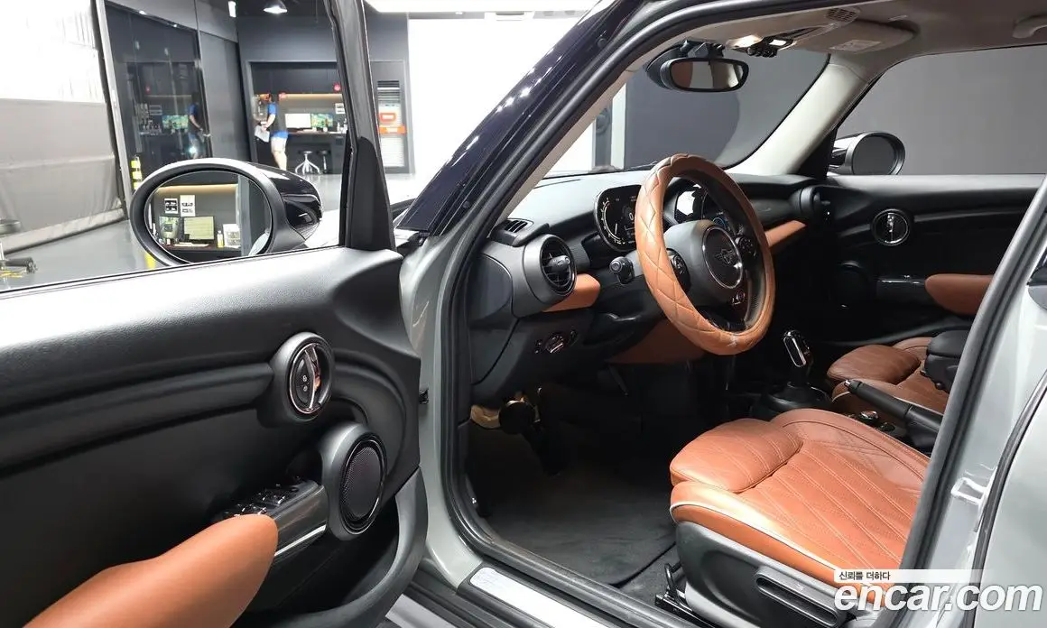 Mini Cooper 2020 1.5 автомат (гидро), фото 13