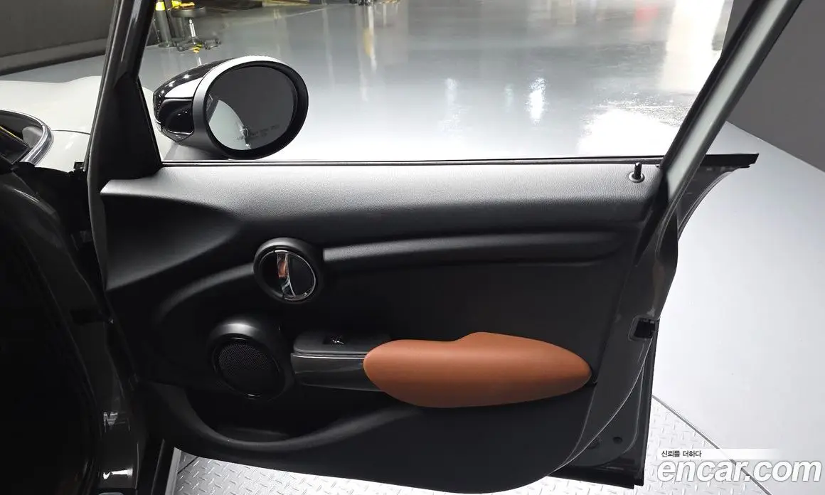 Mini Cooper 2020 1.5 автомат (гидро), фото 14
